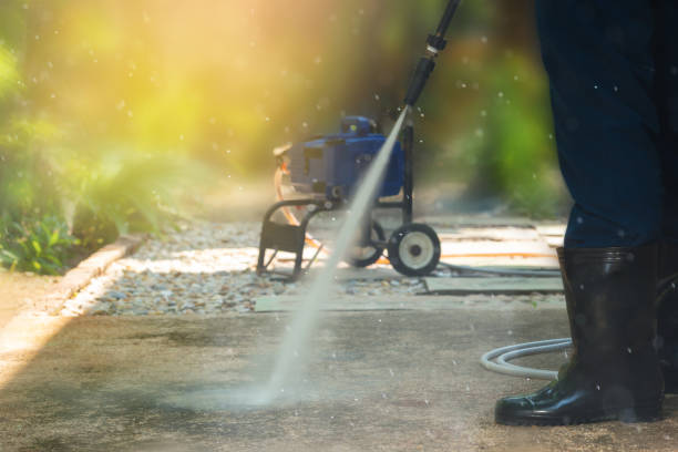 Best Pool Deck Cleaning  in Sour Lake, TX